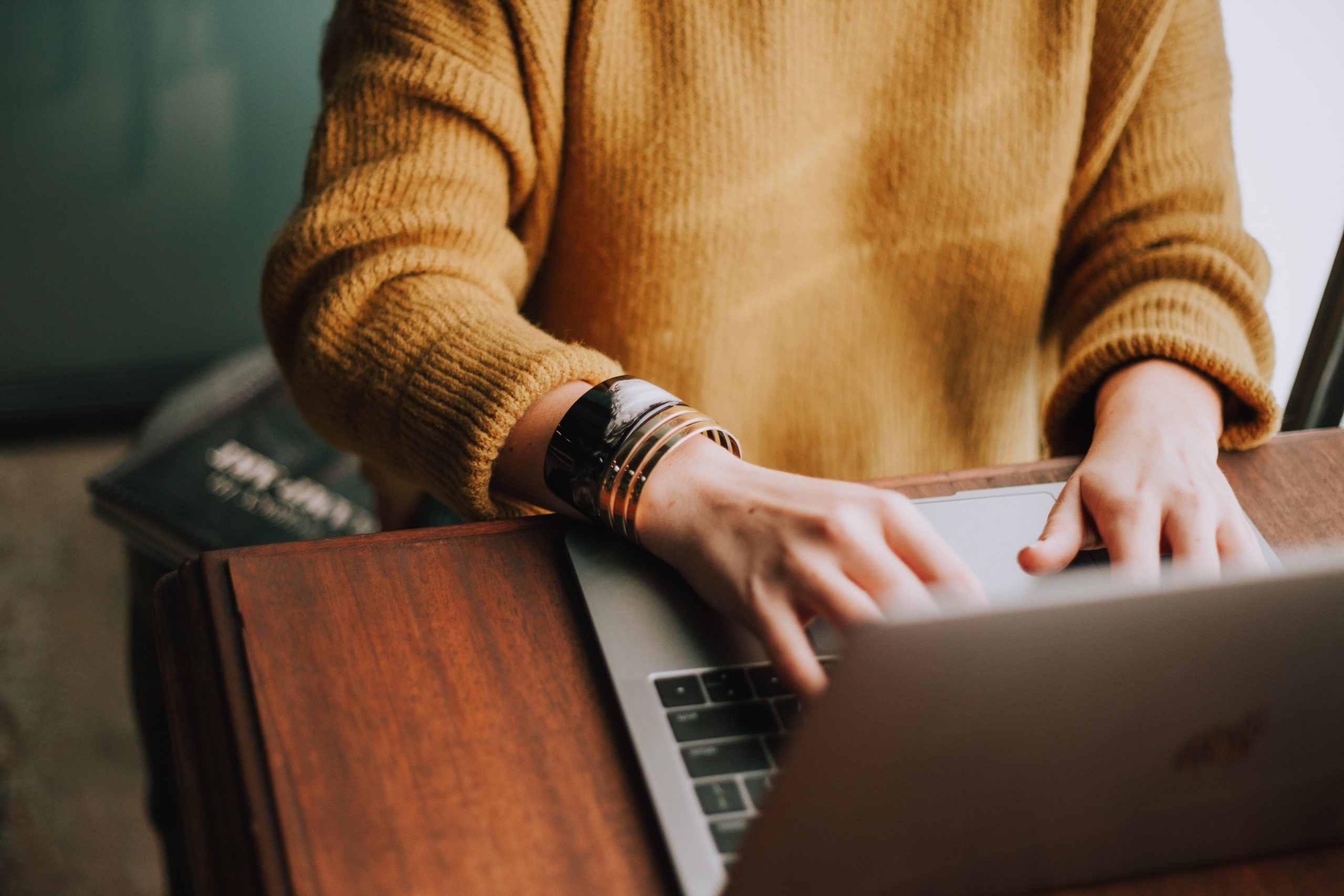 8 Genius Content Creation Hacks To Improve Your Blog Almost Overnight